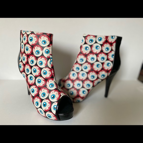 NWOT IRON FIST PEEPING TOM BOOTIE fits like a sz10 - Picture 5 of 8